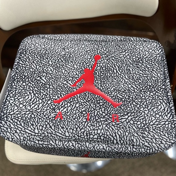 JORDAN SHOE BAG. FREE SAME DAY SHIPPING